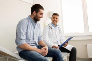 Les patients sont loin d’avoir accès aux données leur permettant de prendre une décision éclairée sur les interventions qui leur sont proposées (Visuel Adobe Stock 177961361)