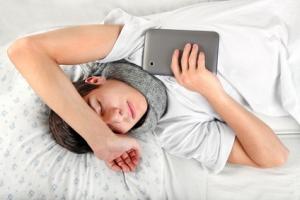 Des horaires de sommeil irréguliers contribuent à faire monter la pression chez les adolescents (Visuel Fotolia 60197491)