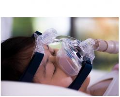 Un résultat contre-intuitif, car « on pourrait s'attendre à ce que de longues interruptions de la respiration induisent un pronostic plus sévère, mais c’est bien le contraire » 