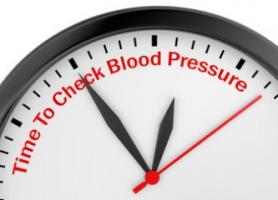 La pression artérielle chez les personnes âgées commence progressivement à diminuer 14 à 18 ans avant le décès
