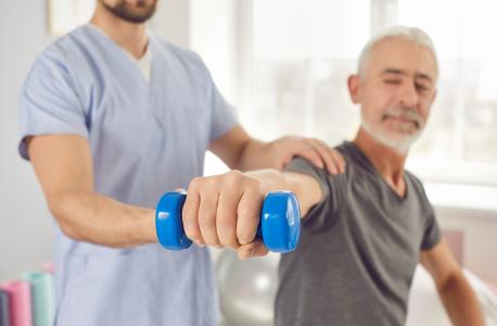 L'objectif est reproduire avec un "simple" médicament les effets de la rééducation physique post-AVC.(Visuel Adobe Stock 1053277026)
