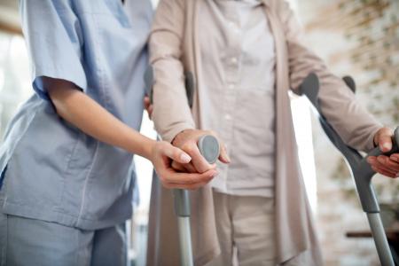 Les traumatismes crâniens, surtout chez les personnes âgées, sont associés à un risque très accru de démence (Visuel Adobe Stock 293410477)