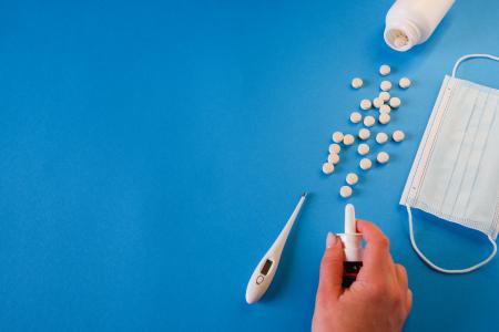 Un spray nasal antiviral contre le COVID-19 promet d'être disponible dès 2022 (Visuel Adobe Stock 434120165) Un spray nasal antiviral contre le COVID-19 promet d'être disponible dès 2022 (Visuel Adobe Stock 434120165)