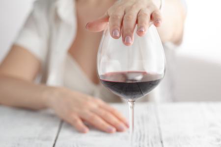 Même une consommation d'alcool définie comme à « faible risque », c’est-à-dire dans les limites de consommation recommandées peut être nocive (Visuel Fotolia) Même une consommation d'alcool définie comme à « faible risque », c’est-à-dire dans les limites de consommation recommandées peut être nocive (Visuel Fotolia)