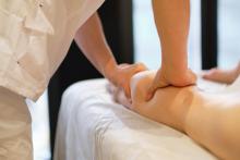 Cette nouvelle approche basée sur des micro-incisions, permet de soulager rapidement les patients porteurs de lymphœdème (Visuel Adobe Stock 411140671)