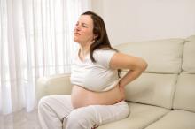les femmes enceintes atteintes de polyarthrite rhumatoïde peuvent transmettre l'arthrite rhumatoïde ou d'autres maladies chroniques à leurs enfants.